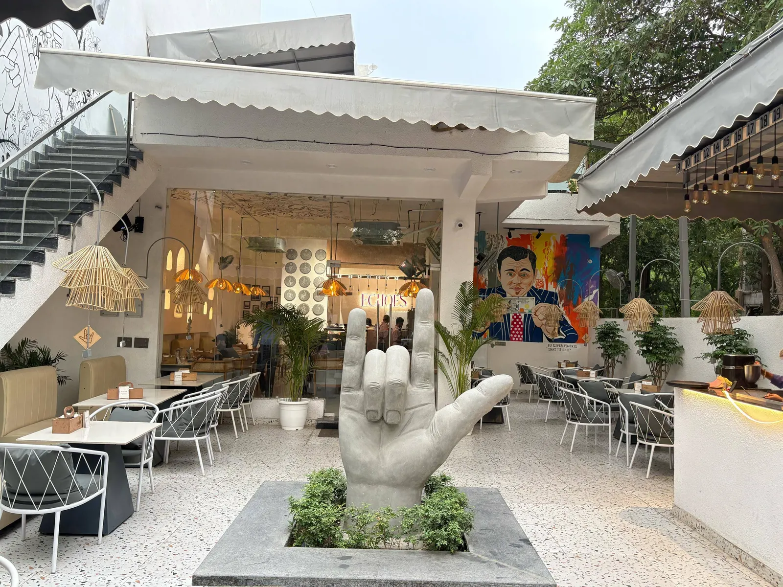 Echoes Cafe