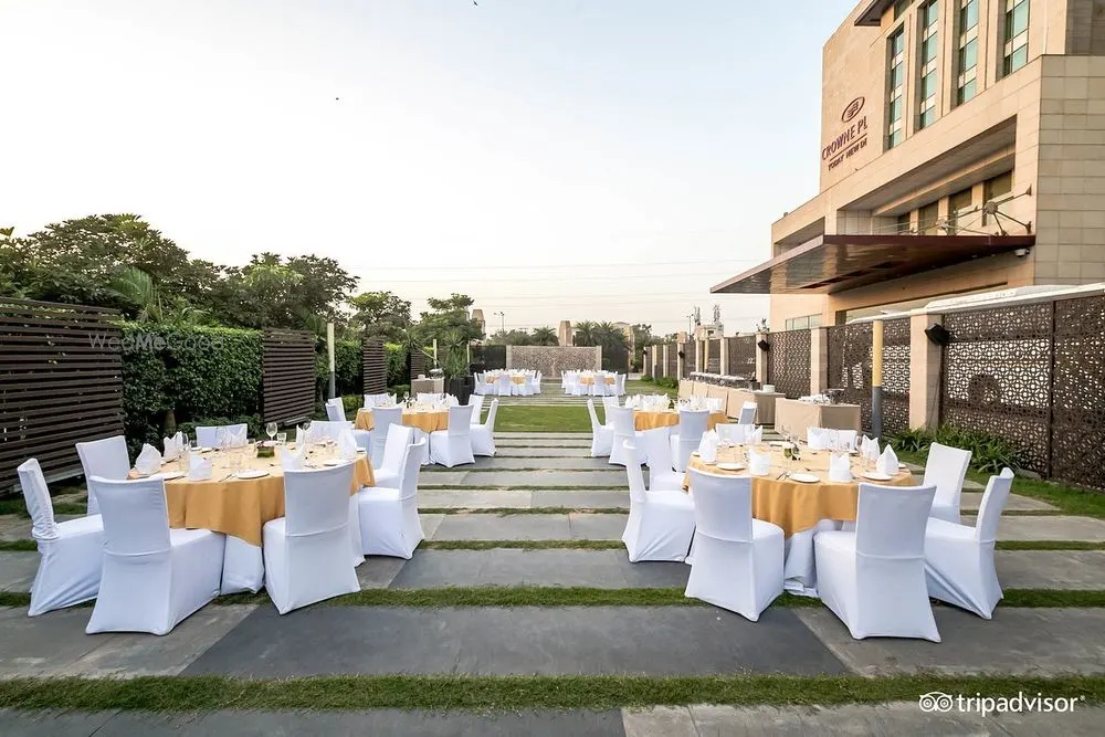 Crowne Plaza New Delhi Okhla, an IHG Hotel