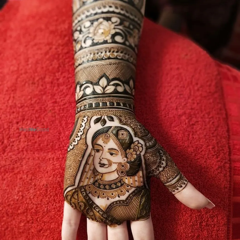 Lokesh Mehendi Artist