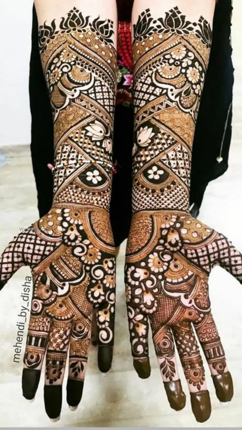 Stylish Mehndi