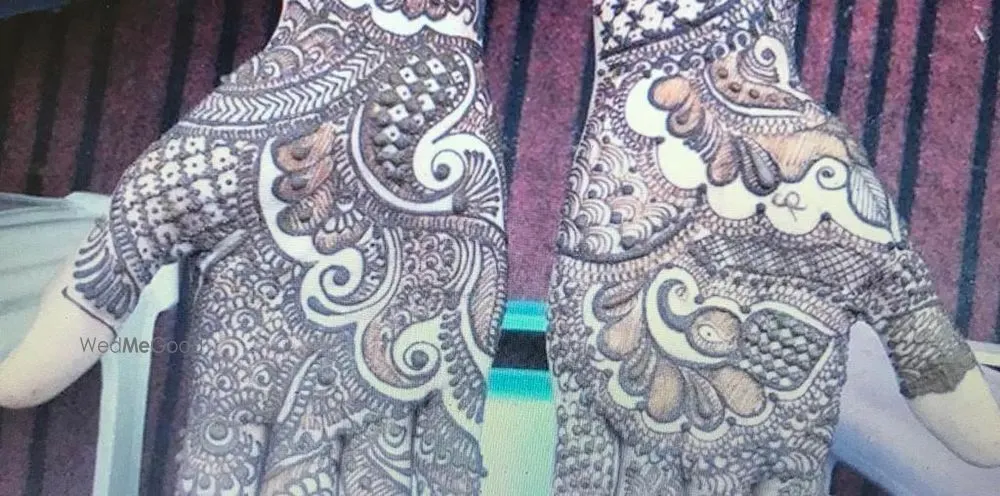 Raj Nayak Tattoos Mehandi Artist
