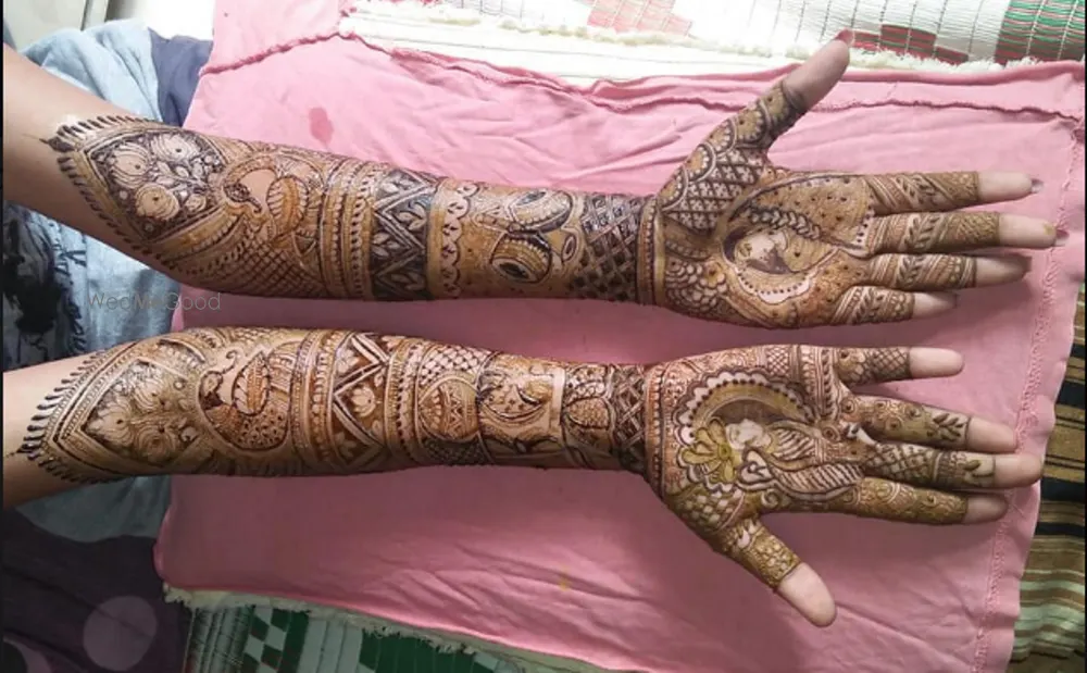 Akash Mehendi Art