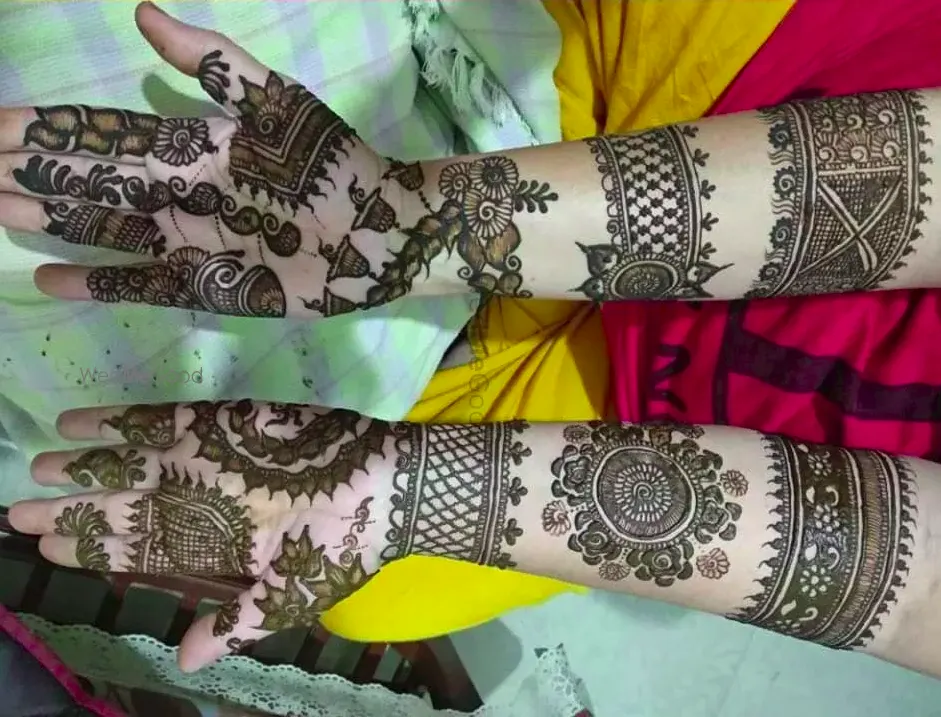 Varsha Mehendi Artist