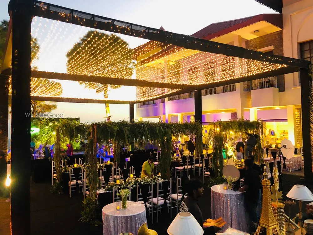 COLORS WEDDING DECOR