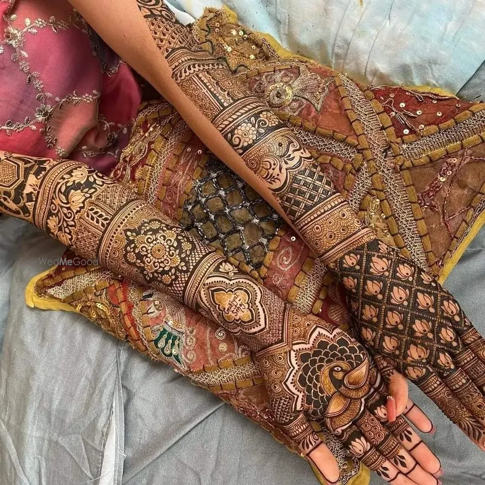 Ashok Mehandi Art