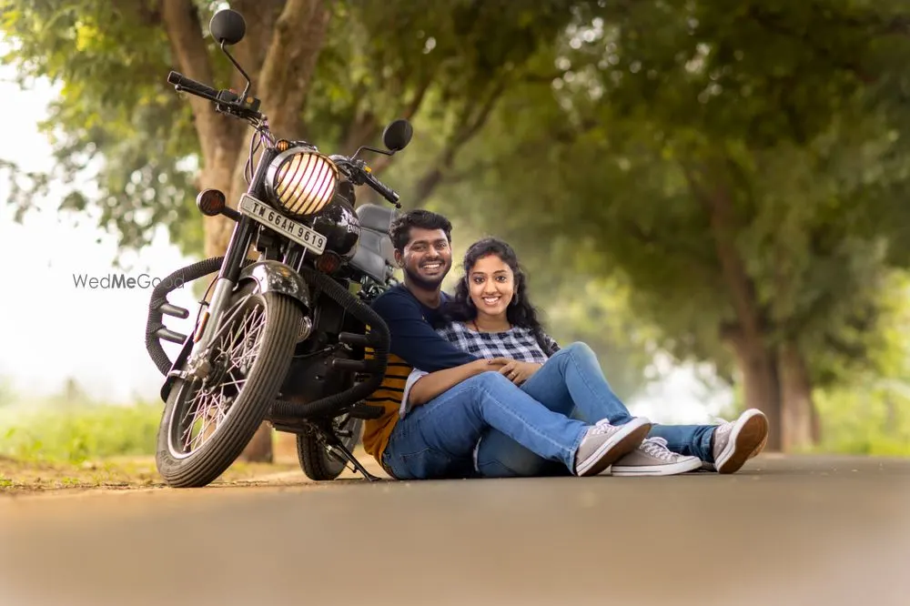 Aadhira Clicks Candid Studio
