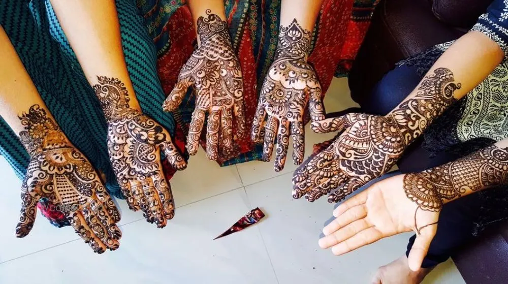 Chithras Decors