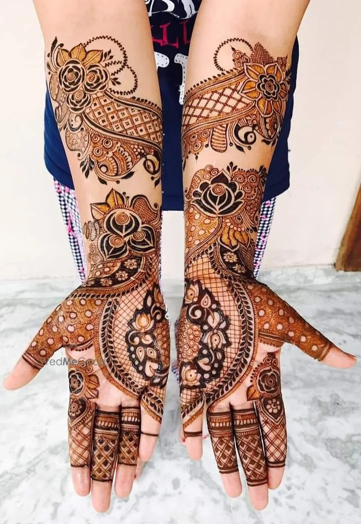 SR Negi Mahandi Art