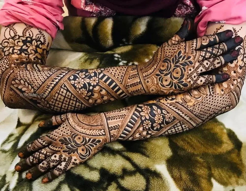 Raj Mehendi Artist