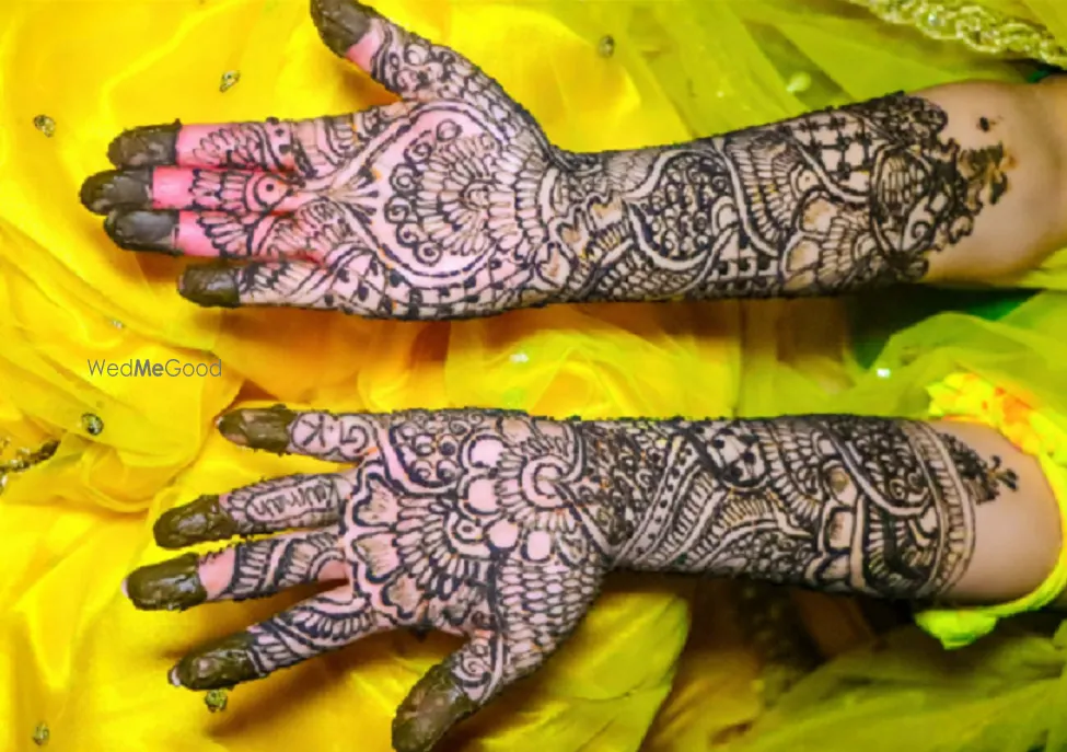 Shiny Look Beauty Parlour