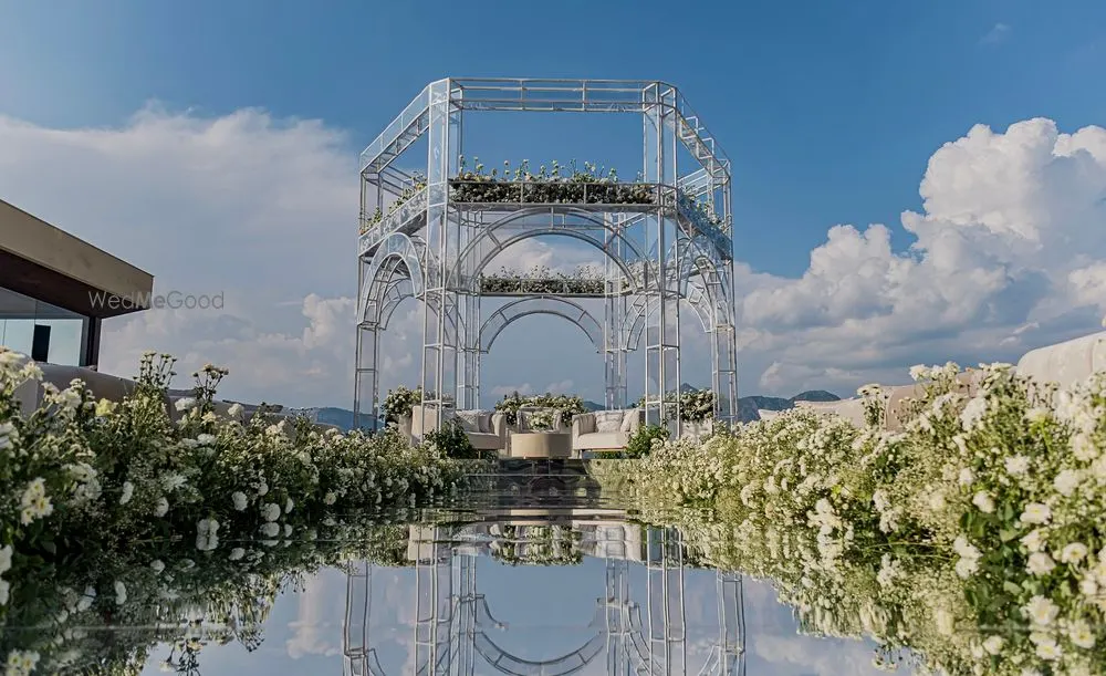 The Soiree Station