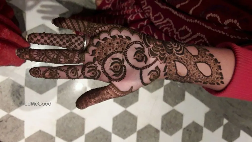 Mehandi Art By Sanjida
