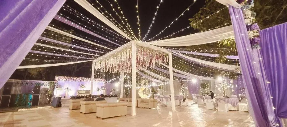 Hotel Aarkay Palace
