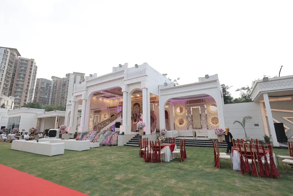 The White Palace Banquet By Khanak