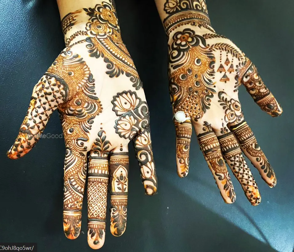 Shweta Henna Art And Makeovers