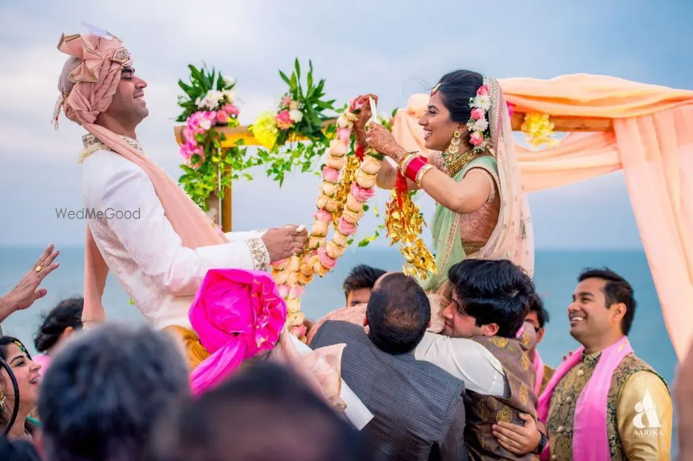 The Shaadi Knot