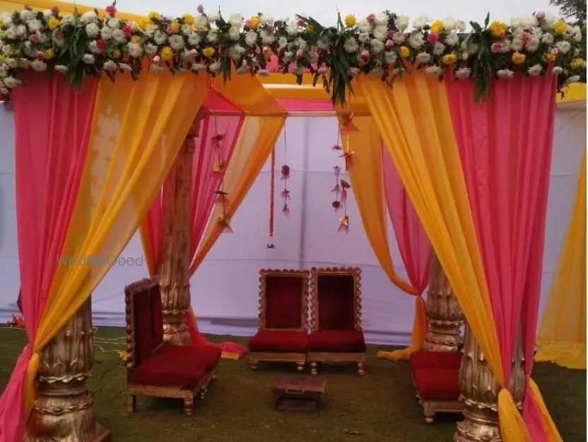 Vicky Floweriste Decorations 