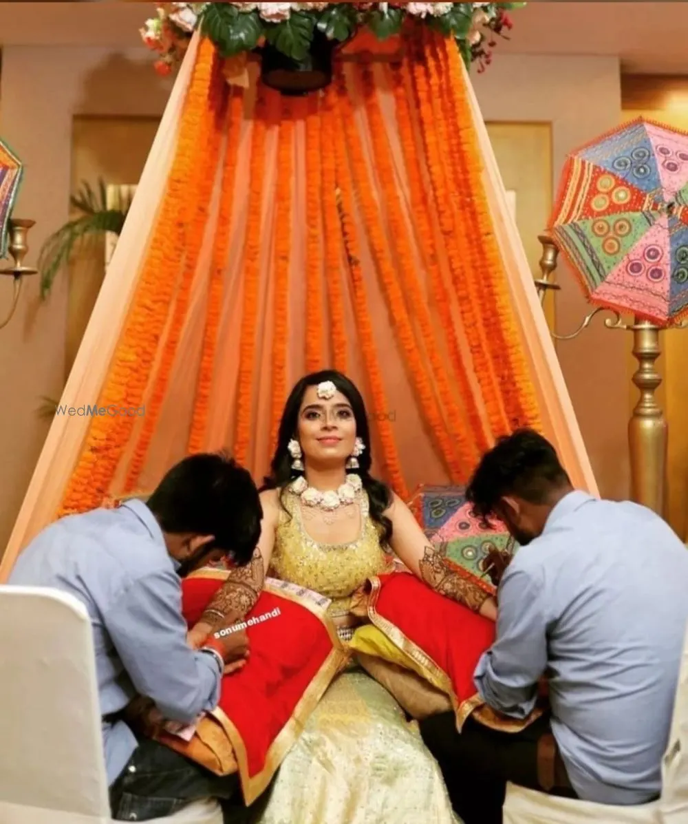 Radhe Mehndi Art