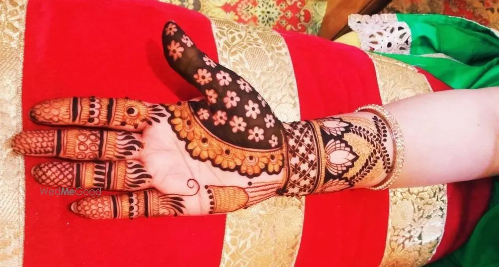 Neeraj Mehandi Art