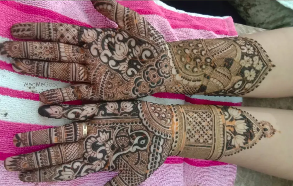 Meenakshi Mehndi Art