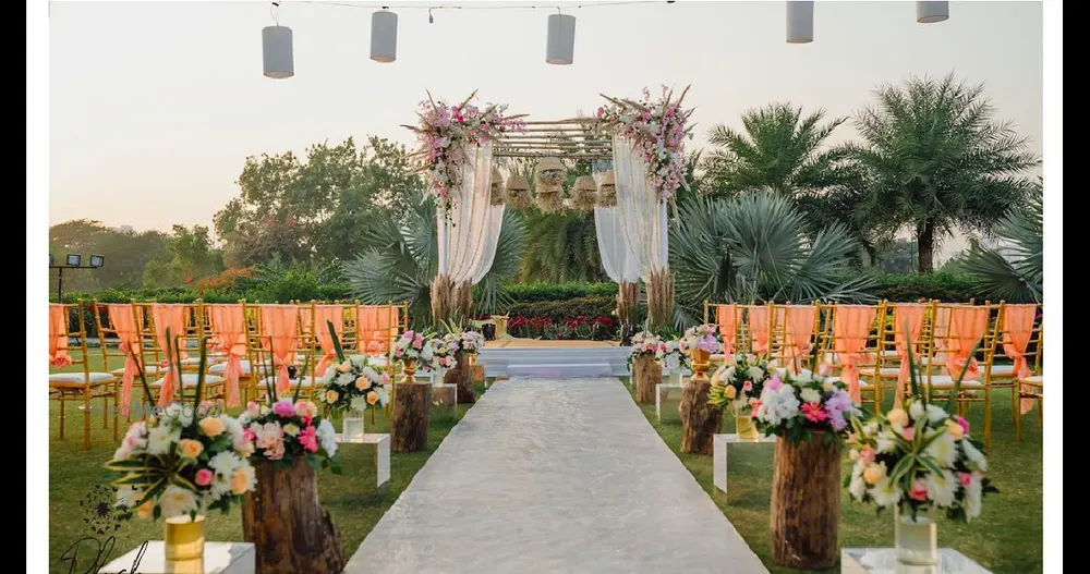 Plush Events And Weddings