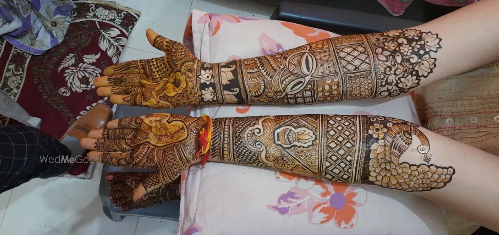 Destination Mehandi Artist