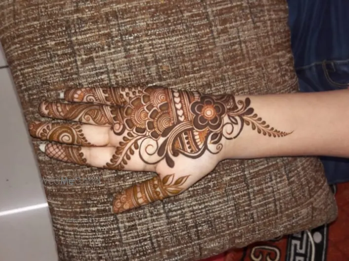 Avnesh Mehandi Arts