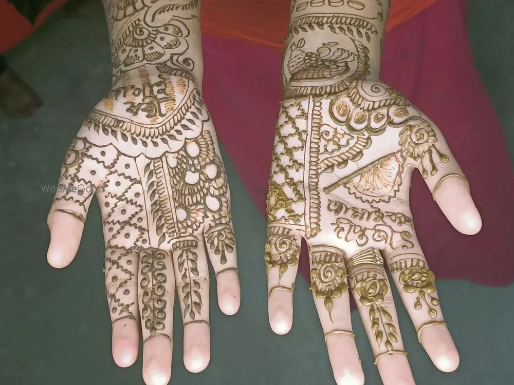 Reddot Mehndi Artist Agra