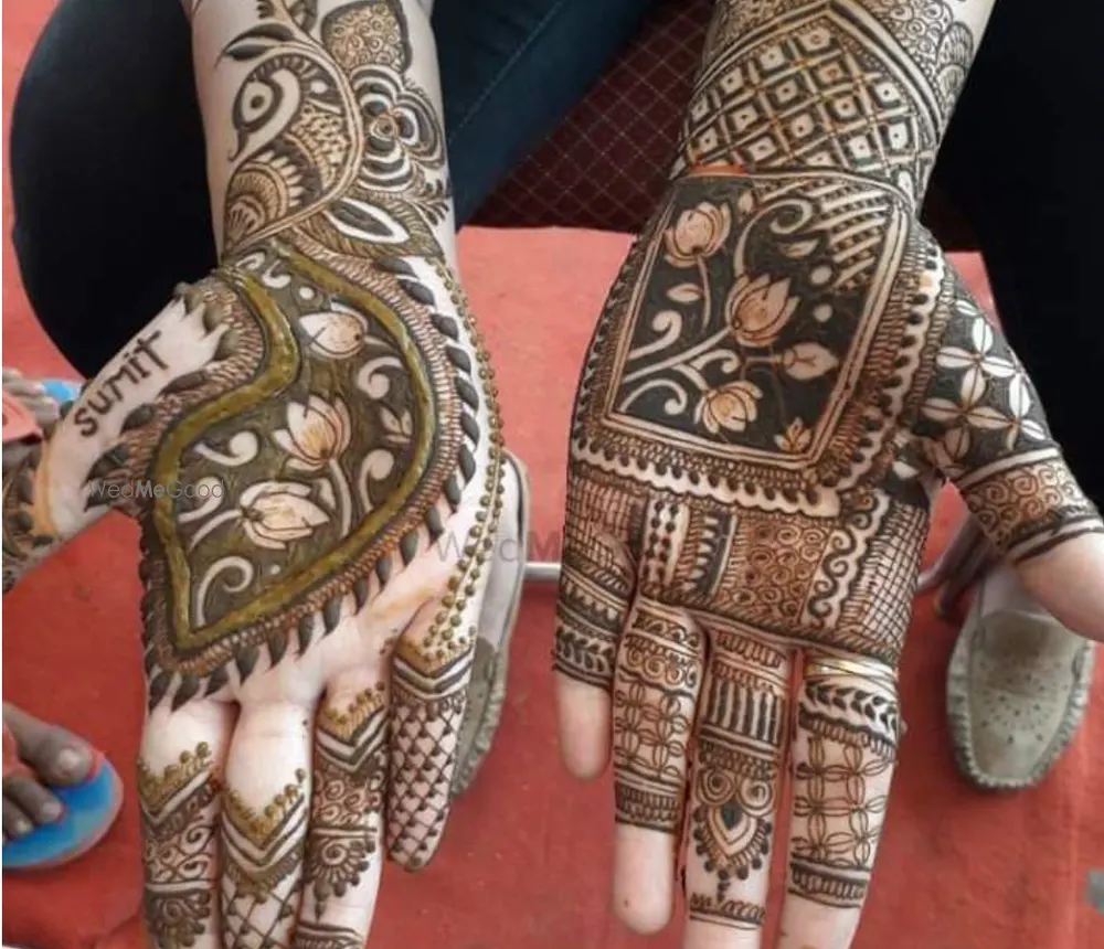 Indian Traditional Mehendi Desingner
