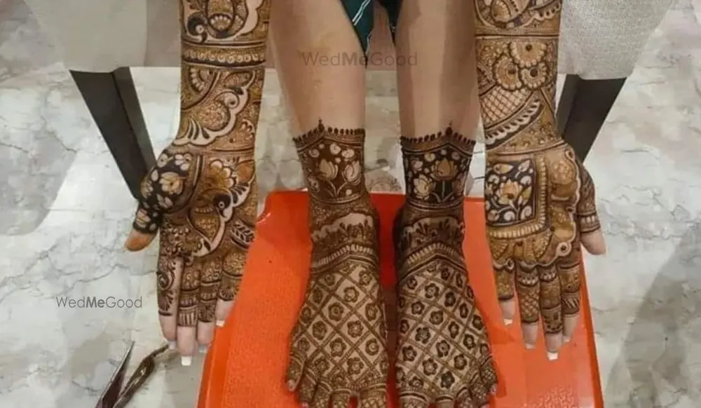Bittu Nayak Mehandi Art