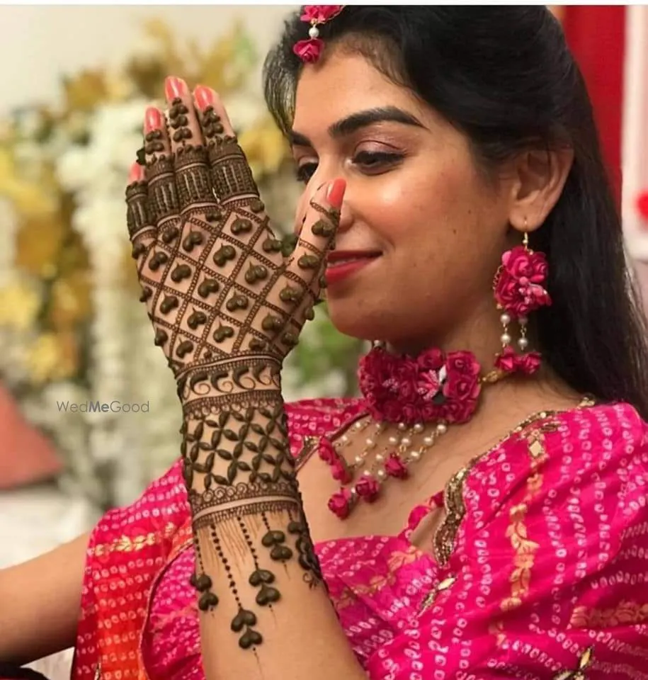 Deepak Mehandi and Tattoo Studio
