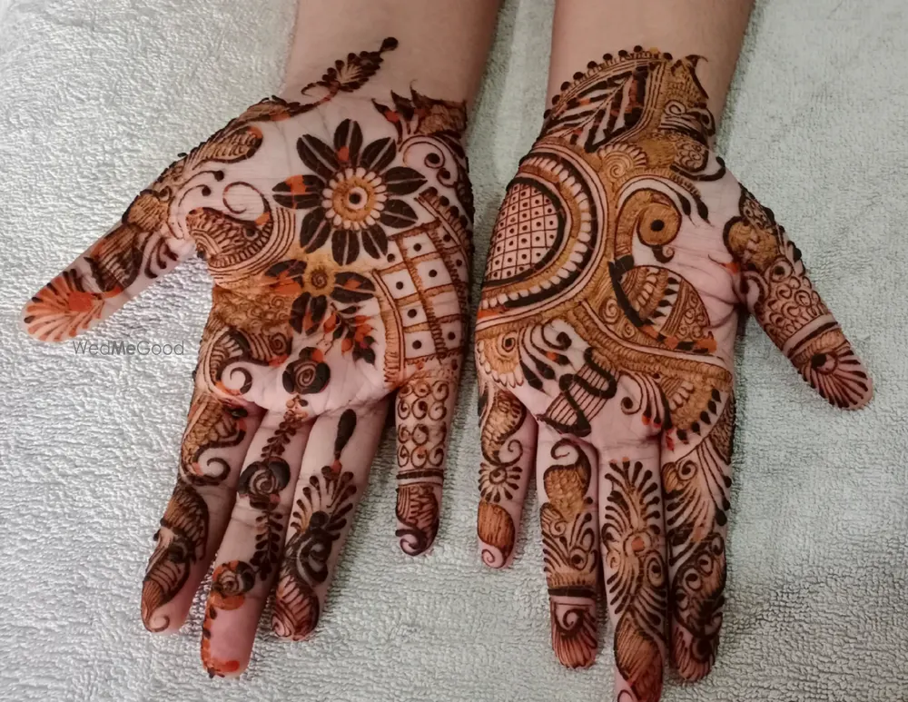 Raviraj Mehandi Artist
