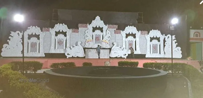 Vrundavani Decoraters
