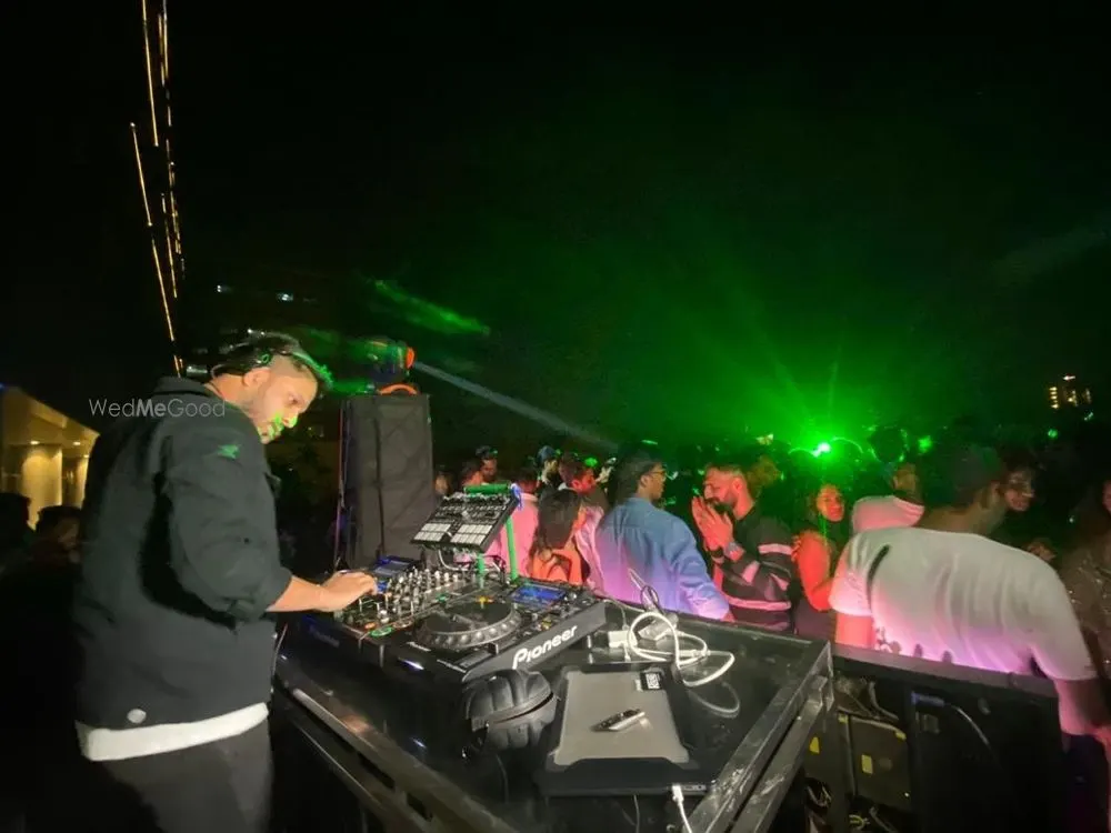 DJ Akshay