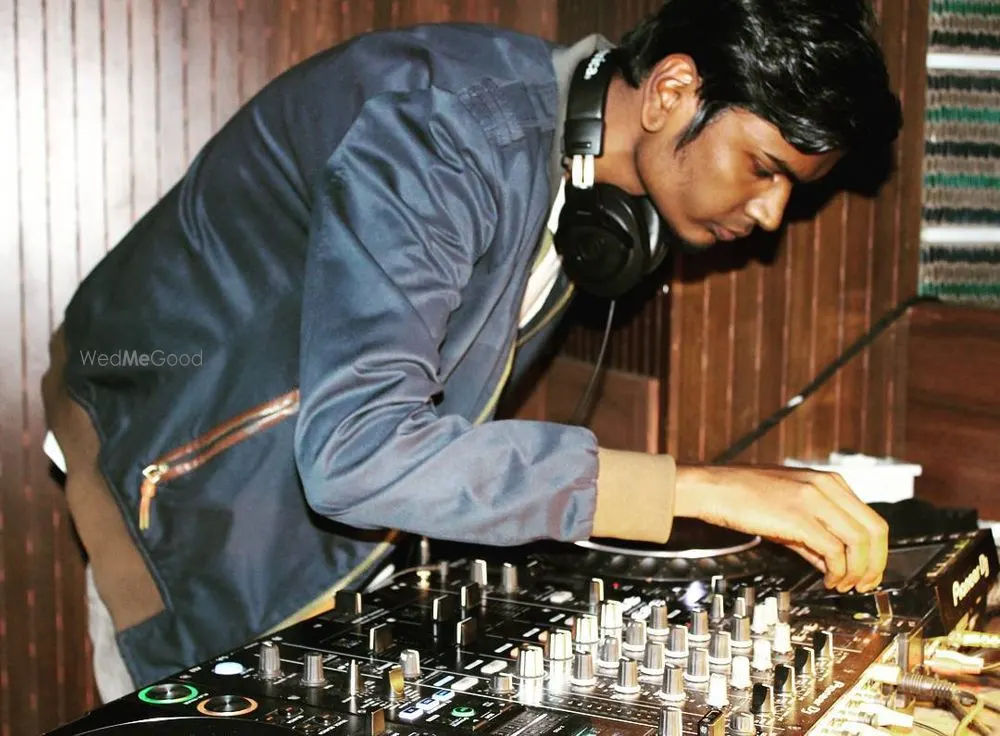 DJ Shubham