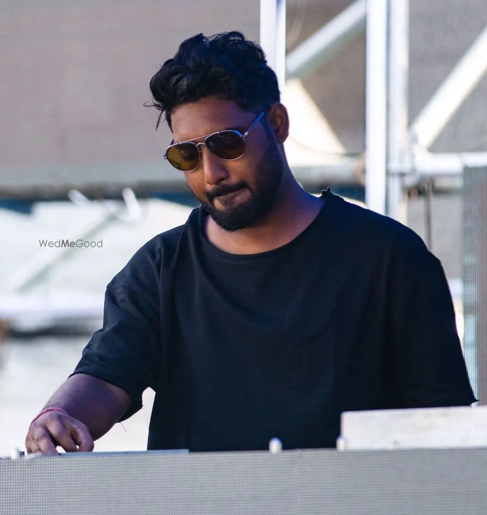 Dj Vivek