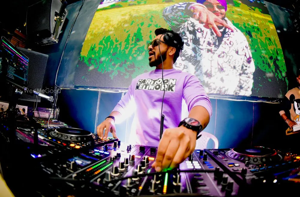Dj Akey