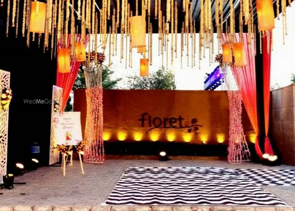 Floret Party Plot
