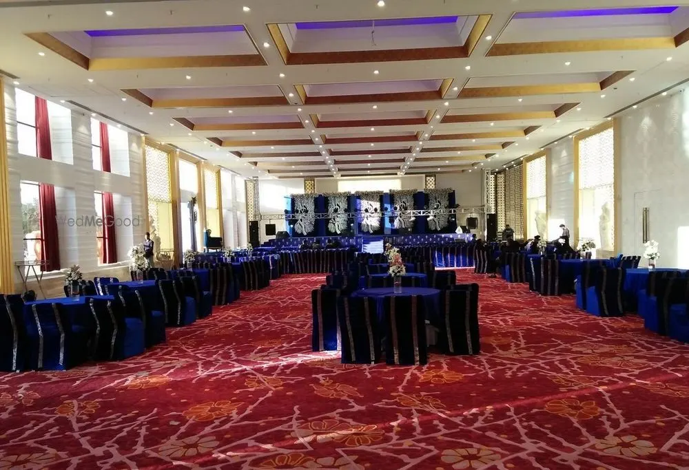Stardom Hotel And Resorts Noida