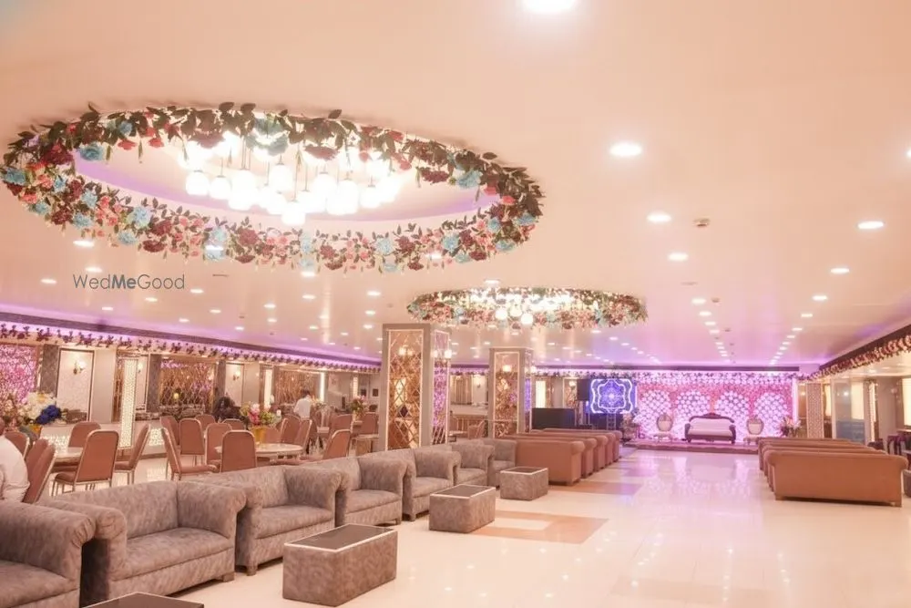 Lado Rani Banquet