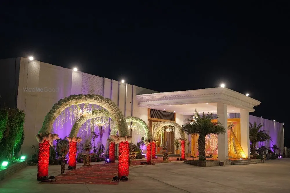 Mahindra's The Grand Ambience by Baba