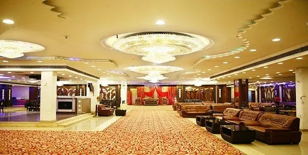 Pearl Grand Kaushambi