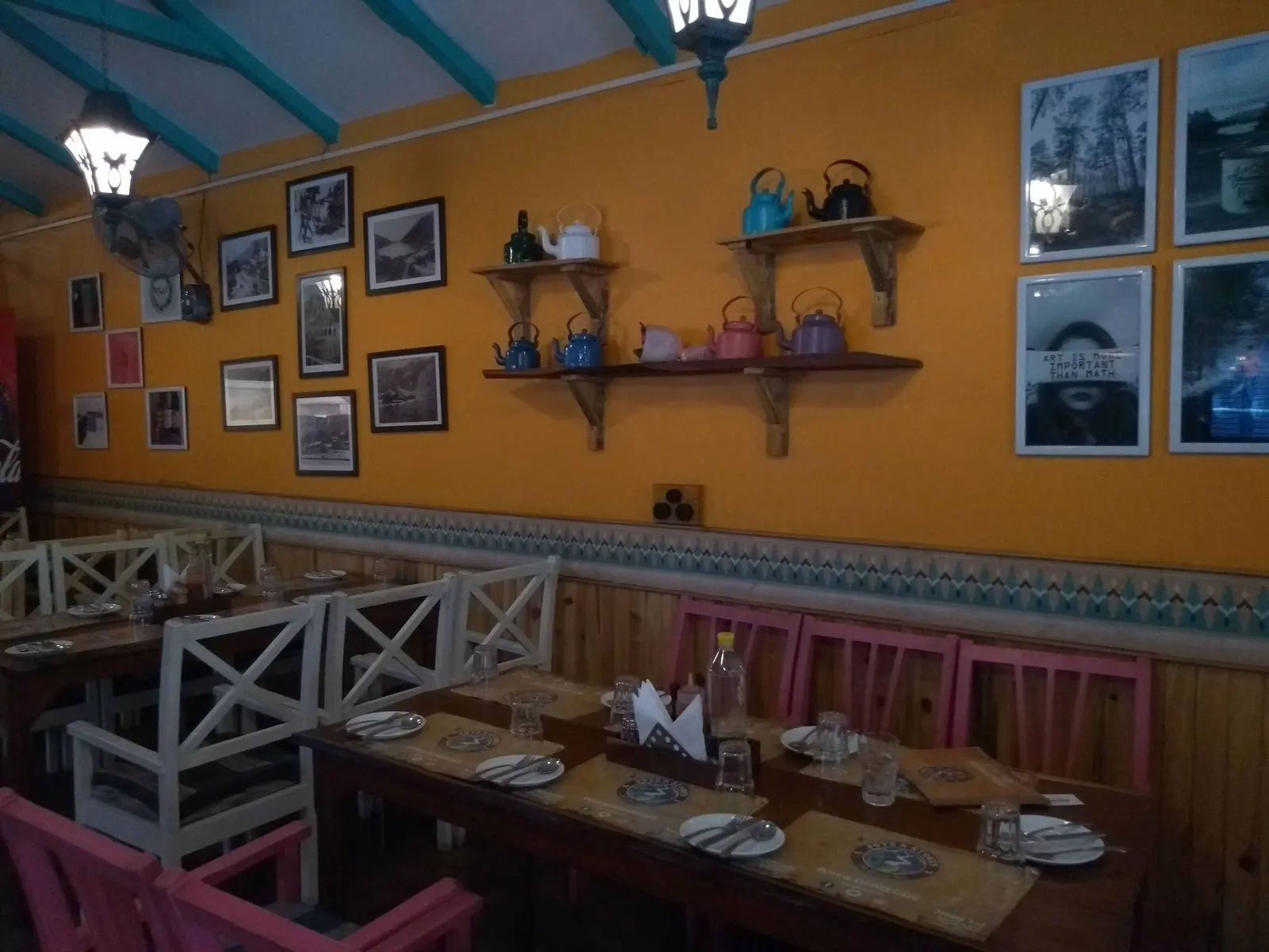 Pots & Stones Cafe