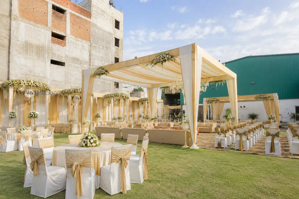 The White Rose Banquet By Khanak
