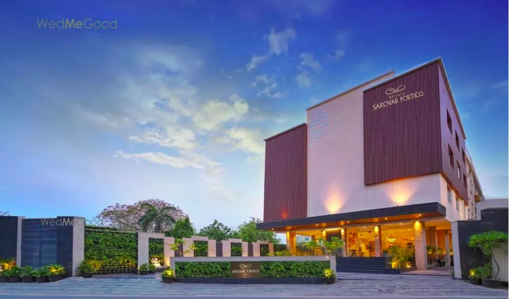 Royale Sarovar Portico Agra
