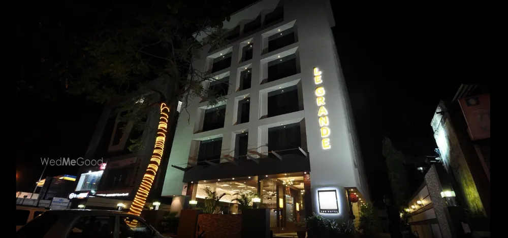 Le Grande Residency