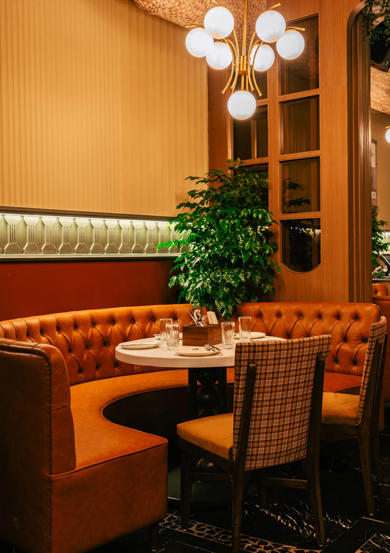 The Bigg Small Cafe + Bar