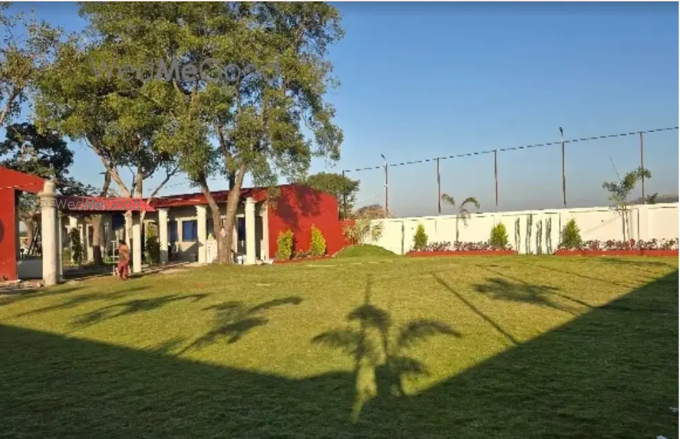 Adams Farmhouse And Resort Indore