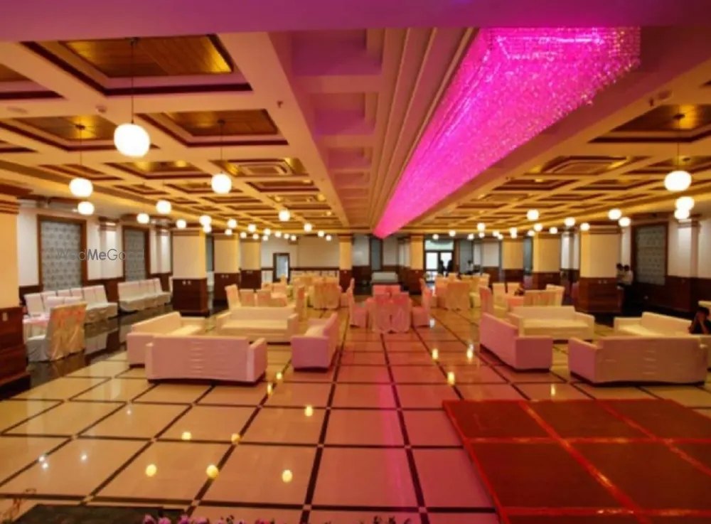 Hotel Saffron Leaf