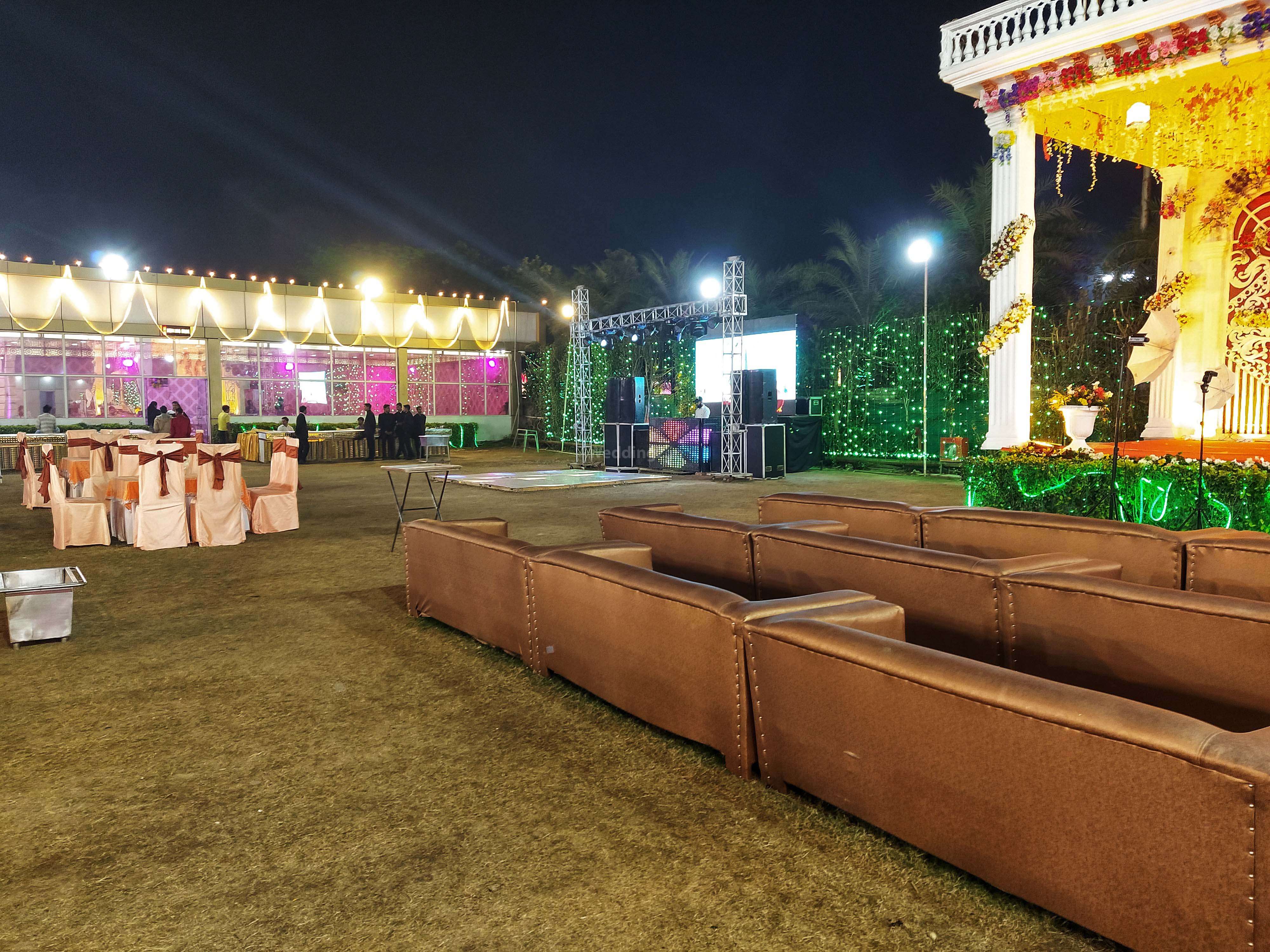 Deep Party Lawn and Banquet